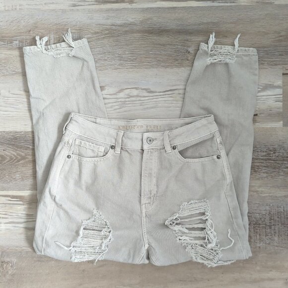 American Eagle Ripped Mom Jean - Picture 4 of 7